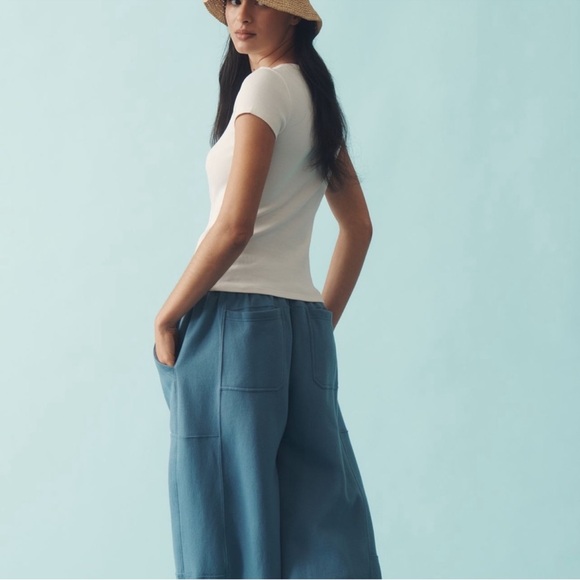 Maeve x Anthropologie Embroidered Beaded
Baby Tee- Fish/Sardine NWOT Size M - Picture 3 of 9